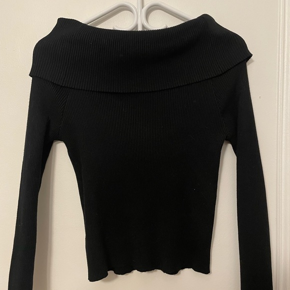 Off the shoulder top - Picture 1 of 1